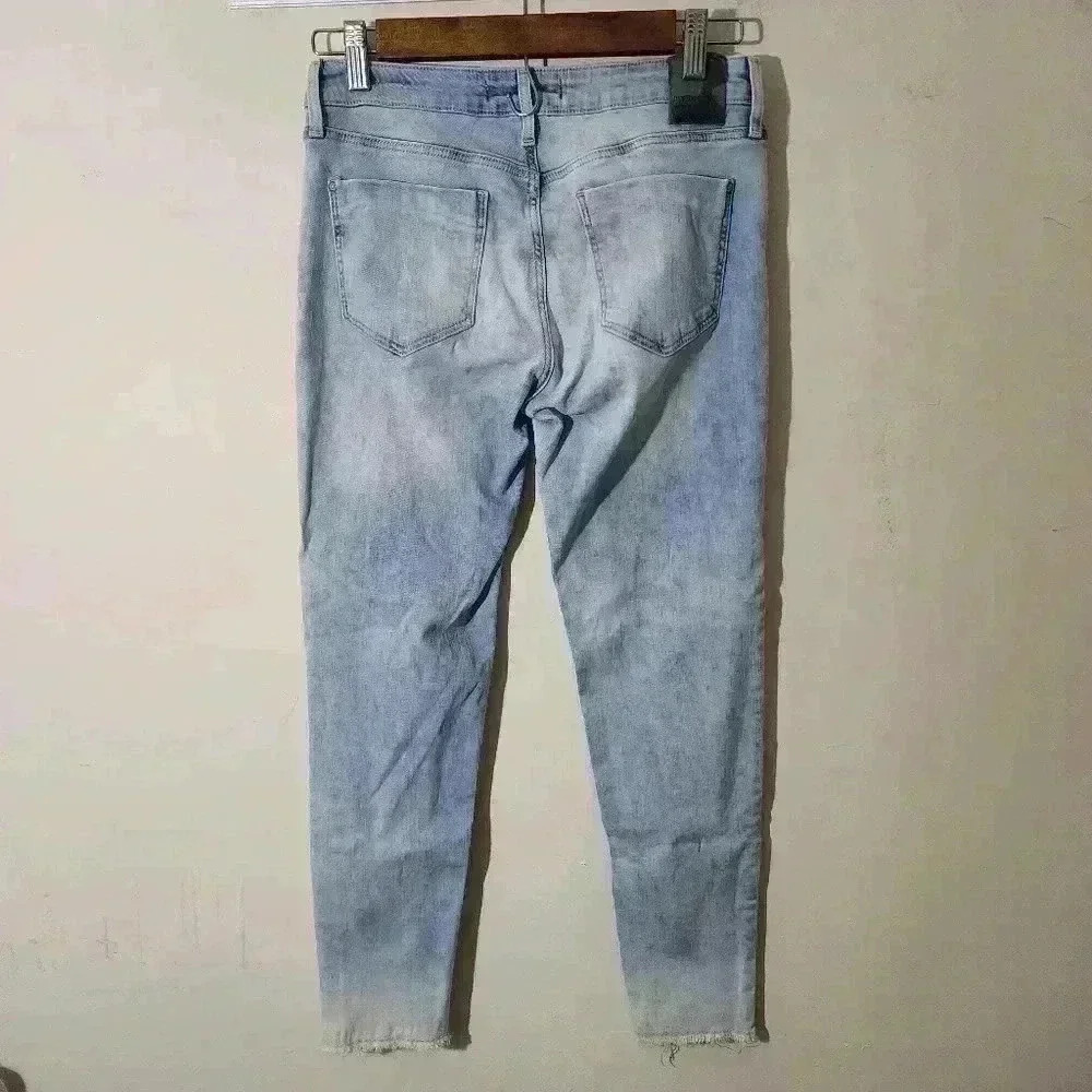 P5023 zara basic z1975 denim acid wash light wash jeans size 28 raw hem - Picture 5 of 7